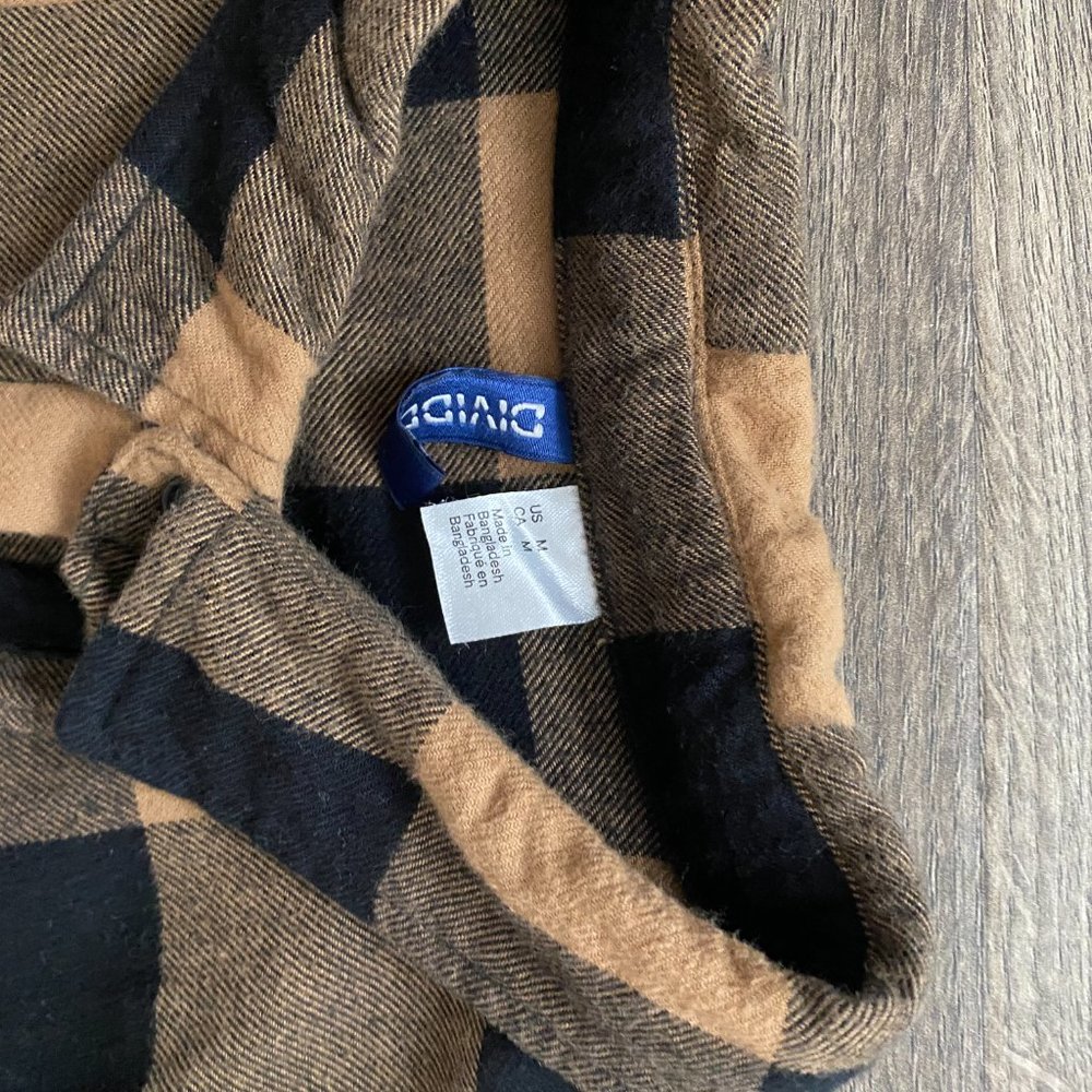 Flannel - Picture 2 of 3